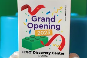 Giveaway LEGO Brick 600X600